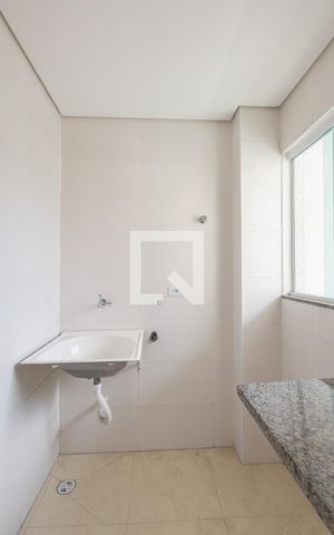 Apartamento à venda com 45m², 2 quartos e sem vaga Apartamento à venda com 45m², 2 quartos e sem vagaSala e cozinha