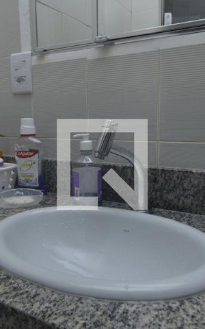 Apartamento à venda com 74m², 2 quartos e sem vagaBanheiro