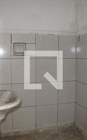 Casa à venda com 40m², 1 quarto e sem vagaBanheiro