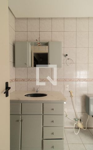 Casa à venda com 180m², 3 quartos e 5 vagas Casa à venda com 180m², 3 quartos e 5 vagasBanheiro do Quarto 3