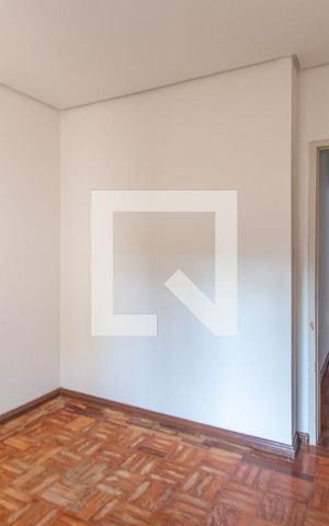 Casa à venda com 180m², 3 quartos e 5 vagas Casa à venda com 180m², 3 quartos e 5 vagasQuarto 2