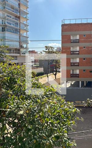 Apartamento para alugar com 65m², 3 quartos e 1 vaga Apartamento para alugar com 65m², 3 quartos e 1 vagaVaranda