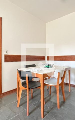 Apartamento para alugar com 65m², 3 quartos e 1 vaga Apartamento para alugar com 65m², 3 quartos e 1 vagaSala