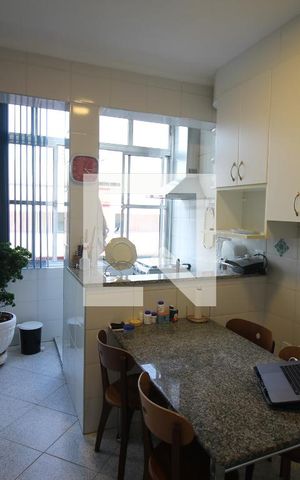 Apartamento à venda com 76m², 2 quartos e 1 vagaCozinha