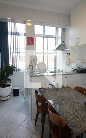 Apartamento à venda com 76m², 2 quartos e 1 vagaCozinha