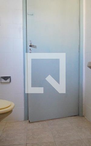 Apartamento à venda com 80m², 2 quartos e sem vagaBanheiro