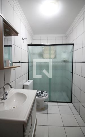 Casa à venda com 183m², 3 quartos e 2 vagasBanheiro Social