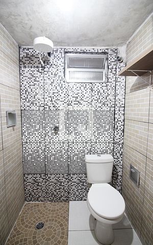 Casa à venda com 183m², 3 quartos e 2 vagasBanheiro do Quarto 2 - Suíte