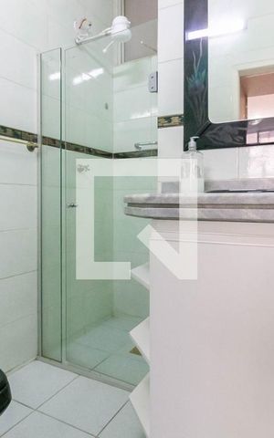 Apartamento à venda com 135m², 3 quartos e 1 vaga Apartamento à venda com 135m², 3 quartos e 1 vagaBanheiro da Suíte