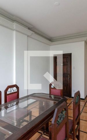 Apartamento à venda com 135m², 3 quartos e 1 vaga Apartamento à venda com 135m², 3 quartos e 1 vagaSala