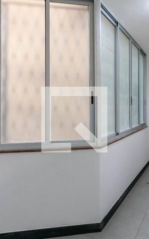 Apartamento à venda com 135m², 3 quartos e 1 vaga Apartamento à venda com 135m², 3 quartos e 1 vagaCozinha e Área de Serviço