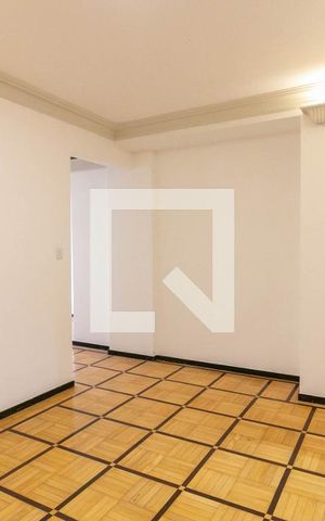 Apartamento à venda com 135m², 3 quartos e 1 vaga Apartamento à venda com 135m², 3 quartos e 1 vagaSala