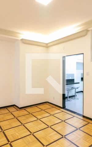 Apartamento à venda com 135m², 3 quartos e 1 vaga Apartamento à venda com 135m², 3 quartos e 1 vagaSala