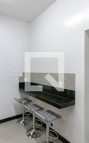 Apartamento à venda com 135m², 3 quartos e 1 vaga Apartamento à venda com 135m², 3 quartos e 1 vagaCozinha e Área de Serviço