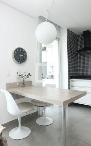 Apartamento à venda com 52m², 1 quarto e 1 vagaCozinha