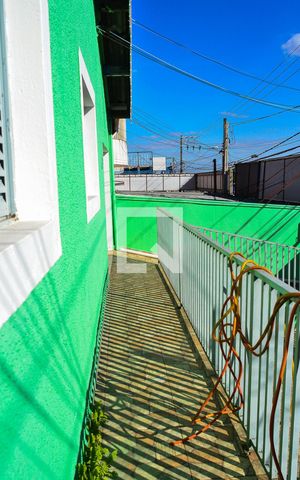 Casa à venda com 110m², 3 quartos e 2 vagas Casa à venda com 110m², 3 quartos e 2 vagasÁrea Externa