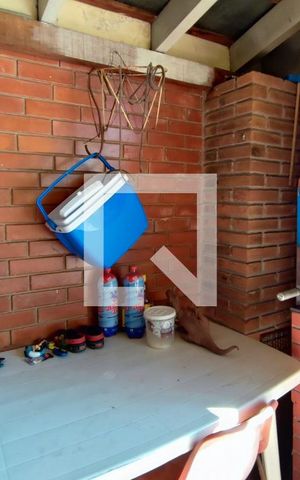 Casa à venda com 70m², 3 quartos e 5 vagasChurrasqueira