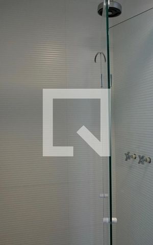 Apartamento à venda com 95m², 2 quartos e 1 vaga Apartamento à venda com 95m², 2 quartos e 1 vagaBanheiro suite 1