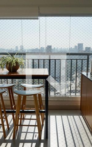 Apartamento à venda com 95m², 2 quartos e 1 vaga Apartamento à venda com 95m², 2 quartos e 1 vagaVaranda