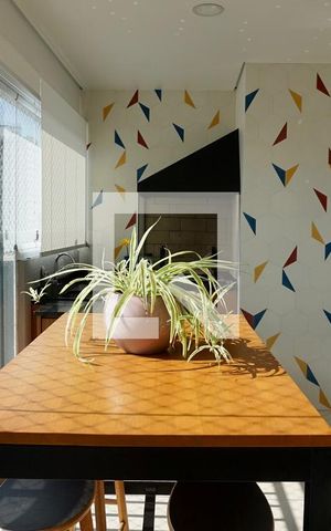 Apartamento à venda com 95m², 2 quartos e 1 vaga Apartamento à venda com 95m², 2 quartos e 1 vagaVaranda