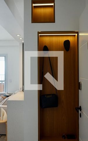 Apartamento à venda com 95m², 2 quartos e 1 vaga Apartamento à venda com 95m², 2 quartos e 1 vagaPorta de entrada