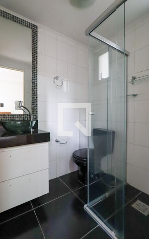 Apartamento para alugar com 75m², 3 quartos e 1 vaga Apartamento para alugar com 75m², 3 quartos e 1 vagaBanheiro suite