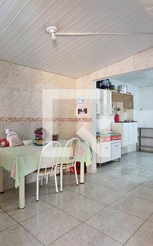 Casa à venda com 312m², 3 quartos e 3 vagasCozinha