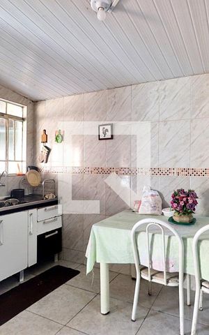 Casa à venda com 312m², 3 quartos e 3 vagasCozinha