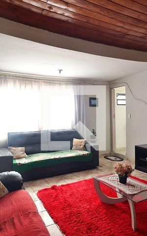 Casa à venda com 312m², 3 quartos e 3 vagasSala
