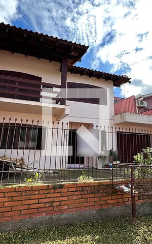 Casa à venda com 209m², 2 quartos e 2 vagasFachada