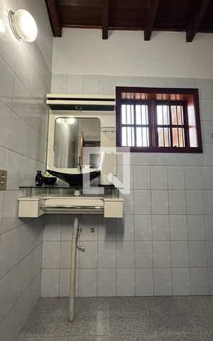 Casa à venda com 209m², 2 quartos e 2 vagasBanheiro 1
