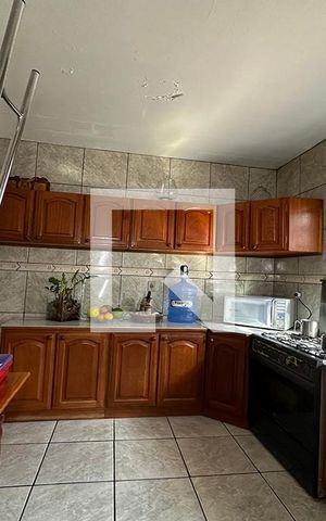 Casa à venda com 209m², 2 quartos e 2 vagasCozinha 