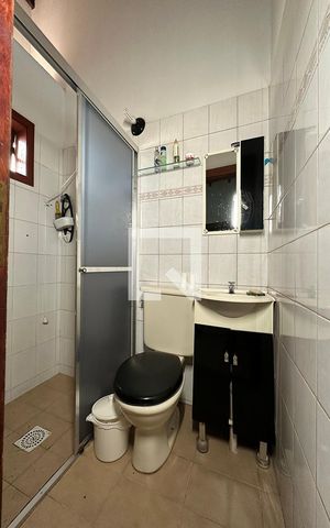 Casa à venda com 209m², 2 quartos e 2 vagasBanheiro 2