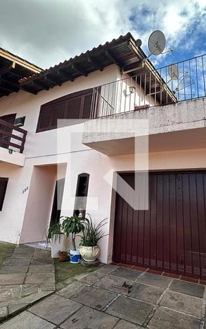 Casa à venda com 209m², 2 quartos e 2 vagasFachada