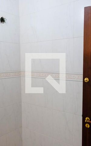 Casa à venda com 420m², 5 quartos e 4 vagas Casa à venda com 420m², 5 quartos e 4 vagasBanheiro