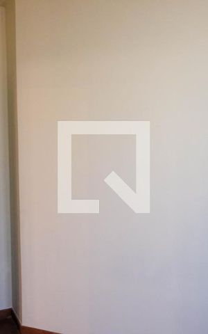 Casa à venda com 420m², 5 quartos e 4 vagas Casa à venda com 420m², 5 quartos e 4 vagasQuarto de Serviço
