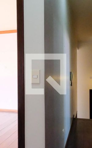 Casa à venda com 420m², 5 quartos e 4 vagas Casa à venda com 420m², 5 quartos e 4 vagasQuarto 3