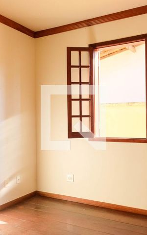 Casa à venda com 420m², 5 quartos e 4 vagas Casa à venda com 420m², 5 quartos e 4 vagasQuarto 3