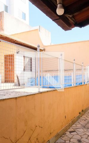 Casa à venda com 420m², 5 quartos e 4 vagas Casa à venda com 420m², 5 quartos e 4 vagasÁrea comum