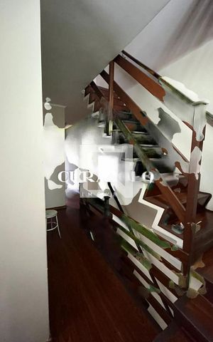 Casa à venda com 327m², 3 quartos e 7 vagas