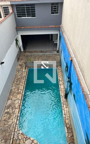 Casa à venda com 327m², 3 quartos e 7 vagas