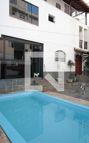 Casa à venda com 493m², 4 quartos e 5 vagasPiscina
