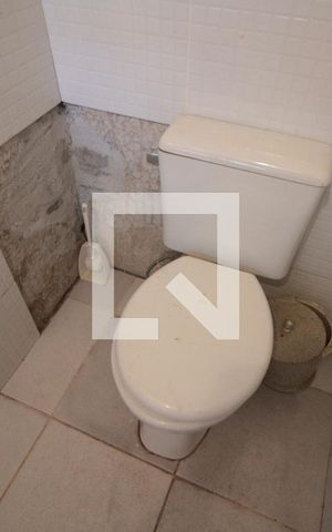 Casa à venda com 493m², 4 quartos e 5 vagasBanheiro de Serviço