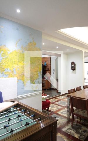 Casa à venda com 493m², 4 quartos e 5 vagasSala de Estar