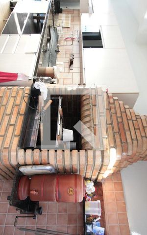 Casa à venda com 493m², 4 quartos e 5 vagasCozinha e Área Gourmet
