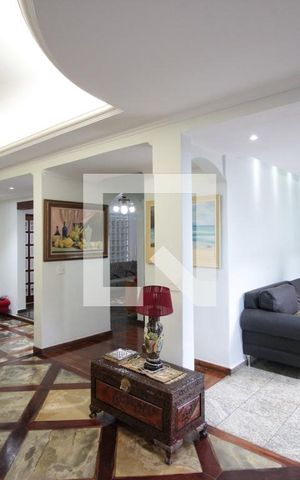 Casa à venda com 493m², 4 quartos e 5 vagasSala de Estar