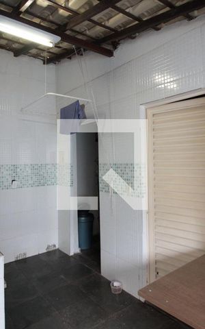 Casa à venda com 493m², 4 quartos e 5 vagasArea de Serviço