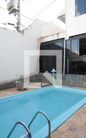 Casa à venda com 493m², 4 quartos e 5 vagasPiscina