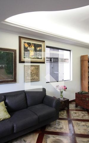 Casa à venda com 493m², 4 quartos e 5 vagasSala de Estar