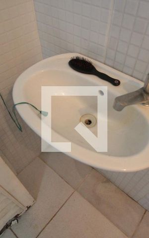 Casa à venda com 493m², 4 quartos e 5 vagasBanheiro de Serviço